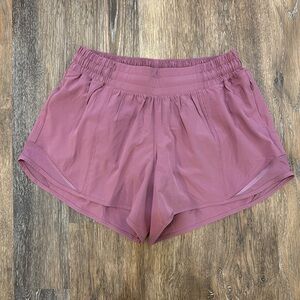 Lululemon Hotty lined short 4”, Size 6. Mauve